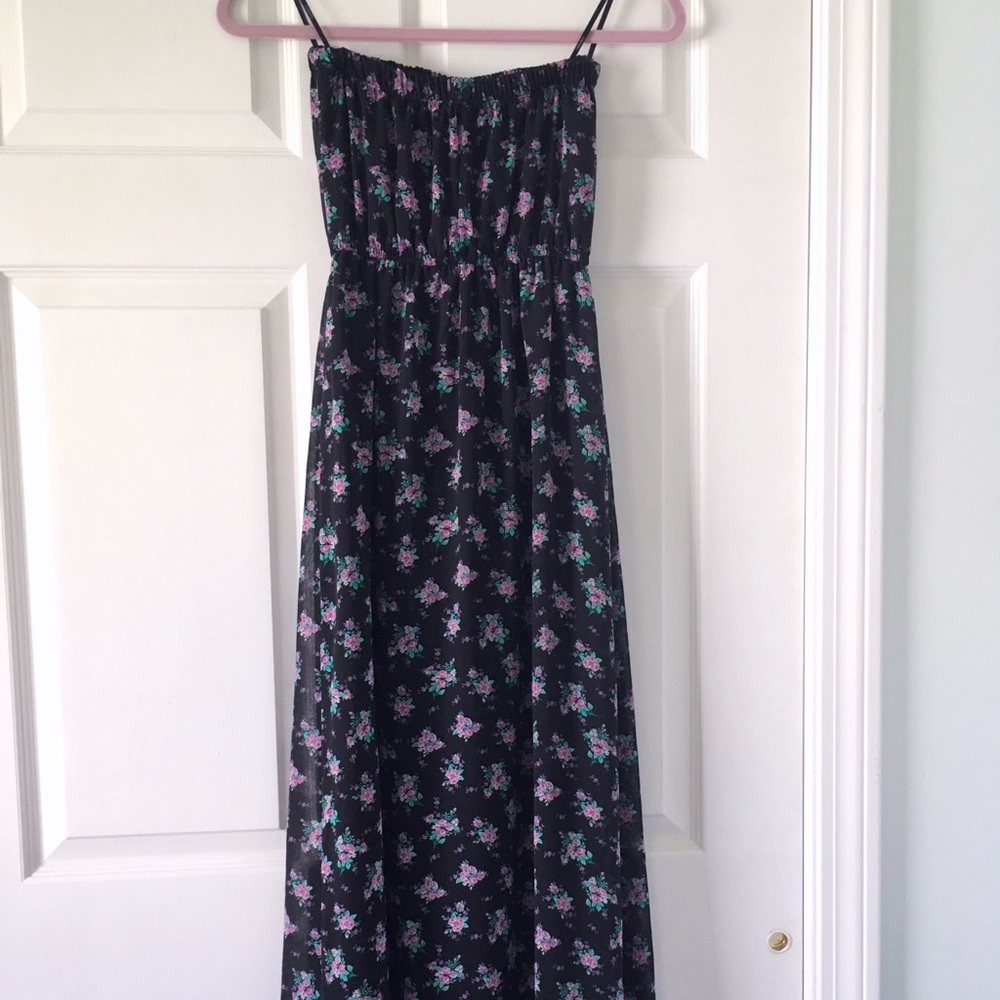 Forever 21 Maxi dress size small